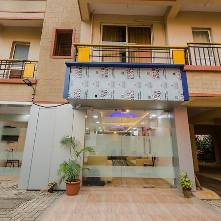 Oyo 9326 Om Sai Residency Hotel Bombaim Exterior foto
