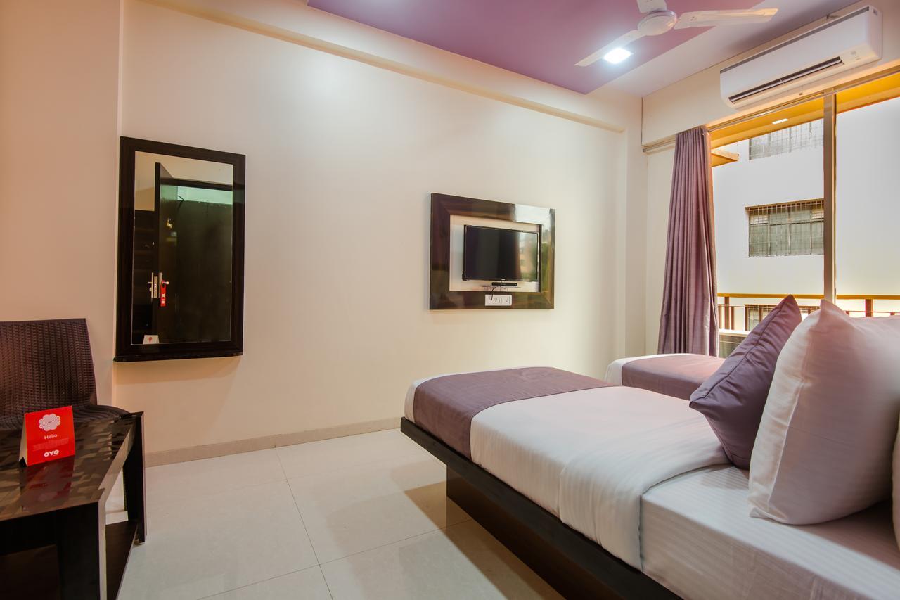 Oyo 9326 Om Sai Residency Hotel Bombaim Exterior foto