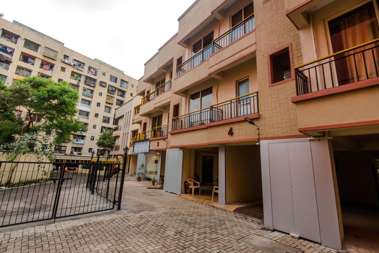 Oyo 9326 Om Sai Residency Hotel Bombaim Exterior foto