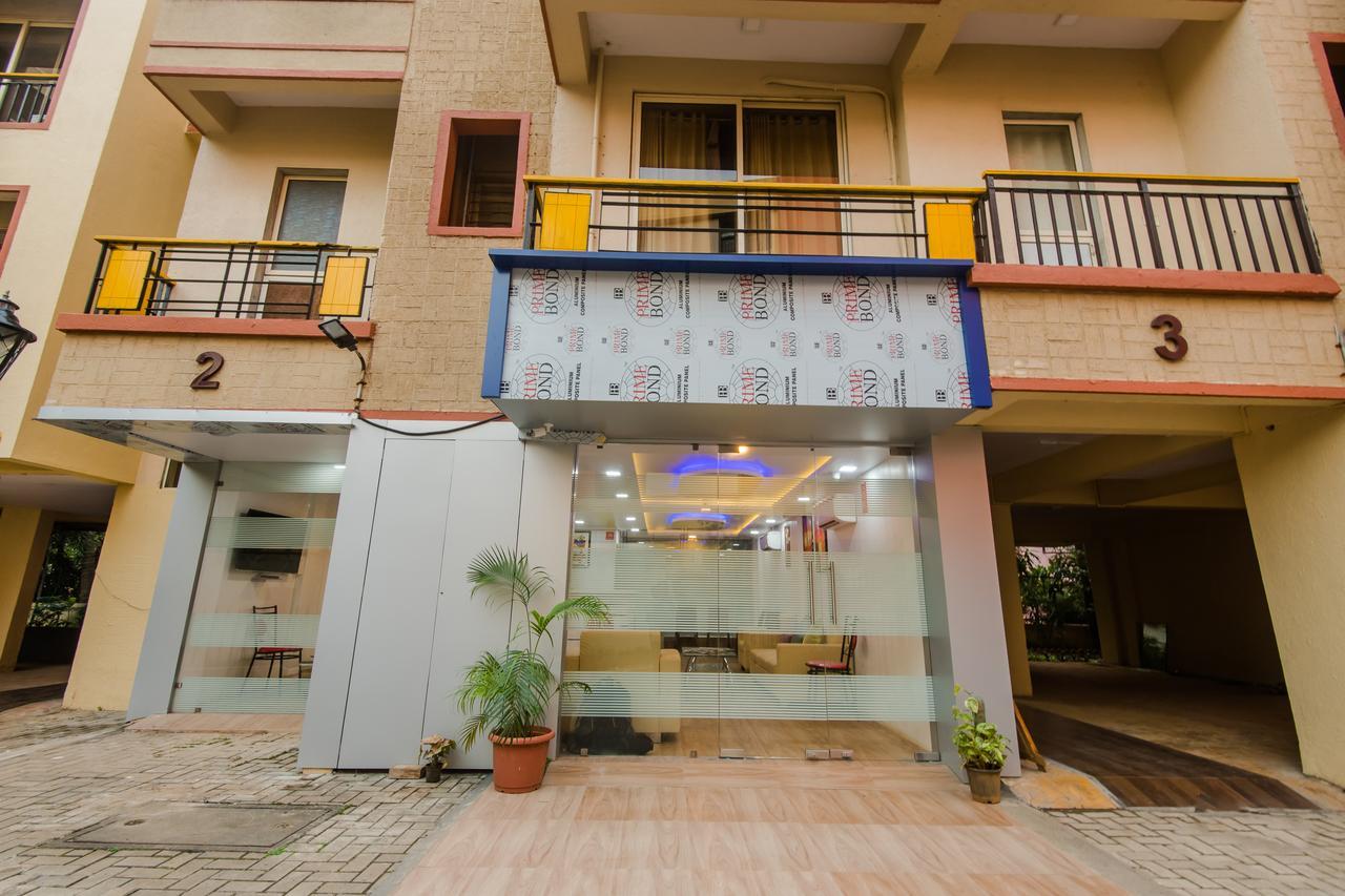 Oyo 9326 Om Sai Residency Hotel Bombaim Exterior foto