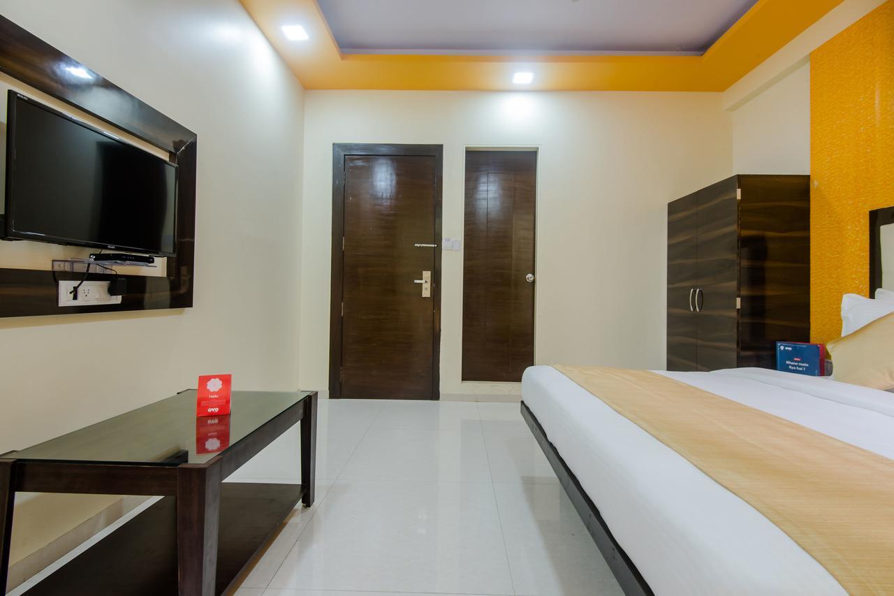 Oyo 9326 Om Sai Residency Hotel Bombaim Exterior foto